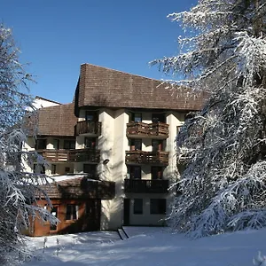 2* Hotel Les Trappeurs